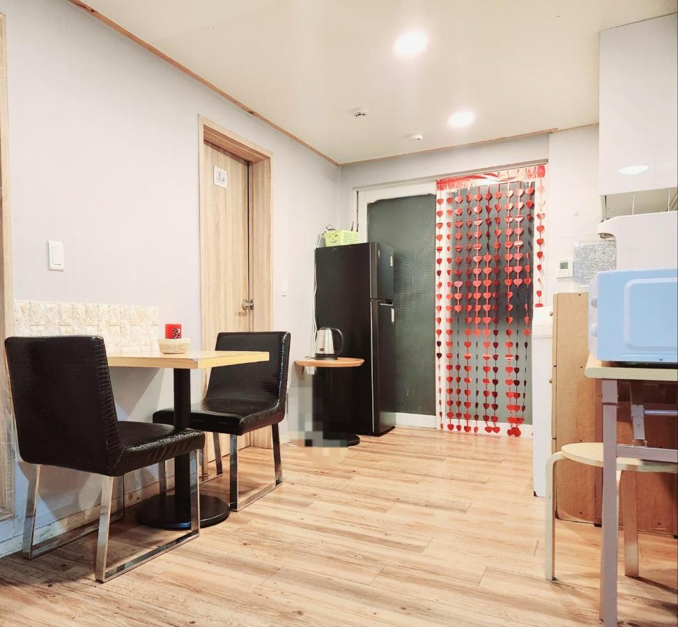 סיאול Hongdae Guest House Room#G#E#D#R#M מראה חיצוני תמונה