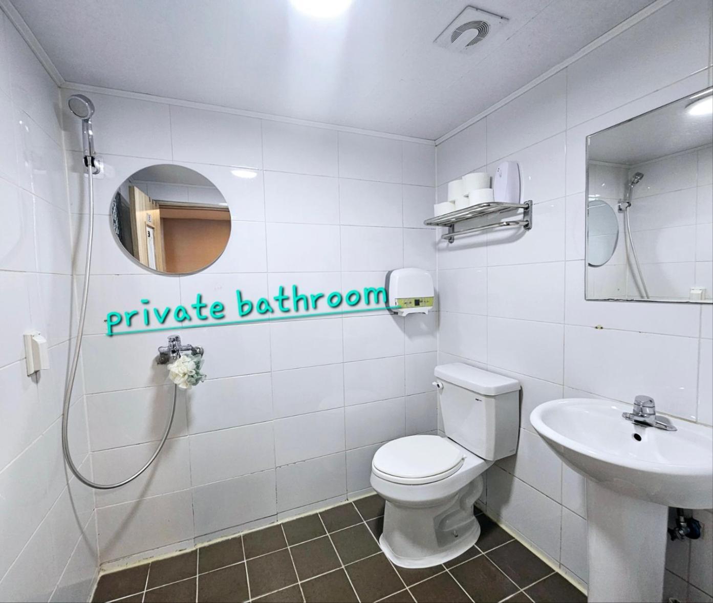 סיאול Hongdae Guest House Room#G#E#D#R#M מראה חיצוני תמונה